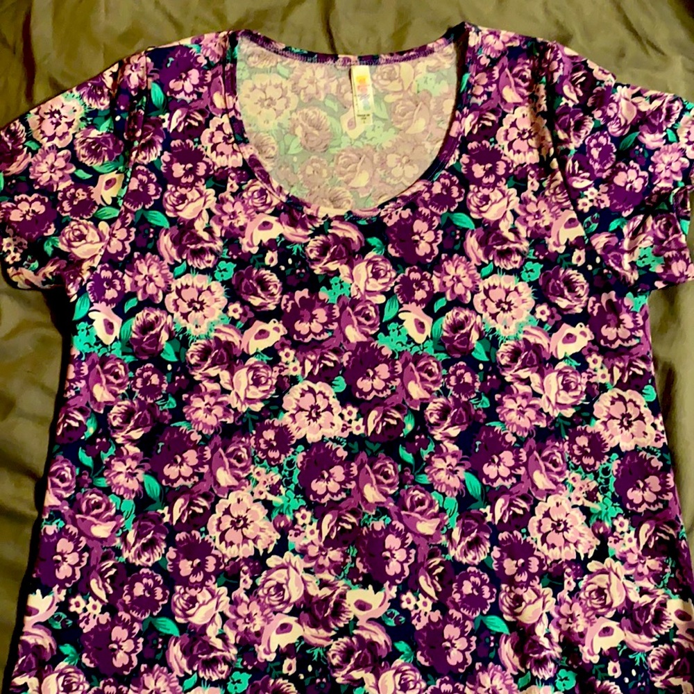 LuLaRoe Classic Tee